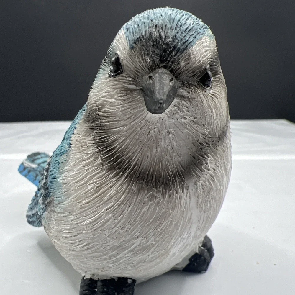 Leaf & Petal Textured Blue Jay Bird Figurine Painted Resin Garden Shelf Decor